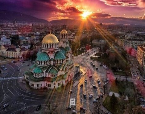 destination image